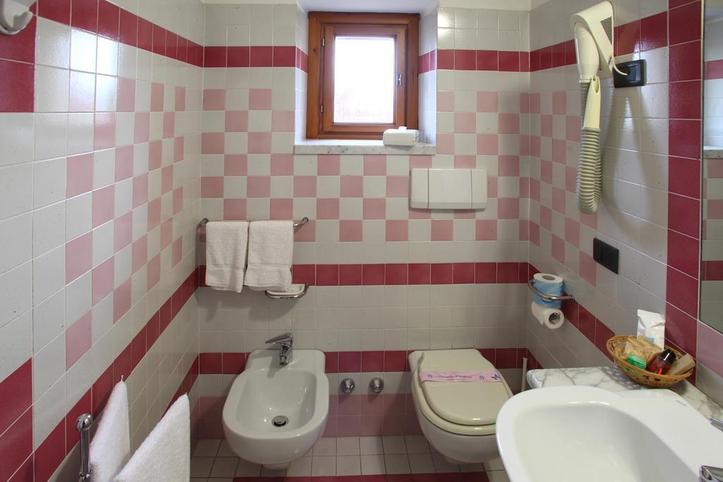 Residence Golf Club Ristorante Centanni Bagno a Ripoli Екстериор снимка