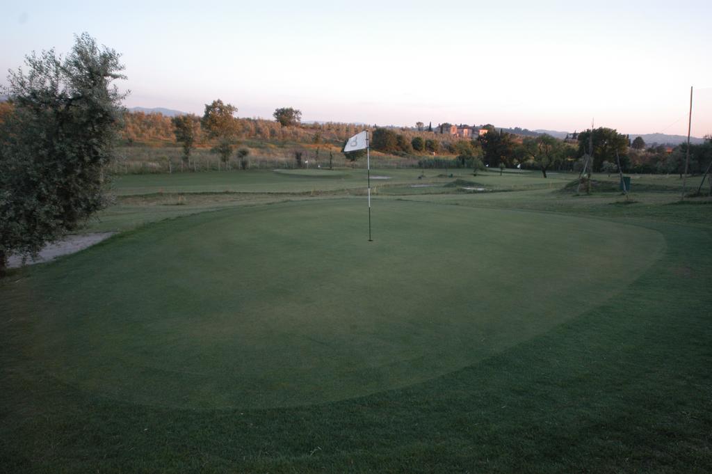 Residence Golf Club Ristorante Centanni Bagno a Ripoli Екстериор снимка